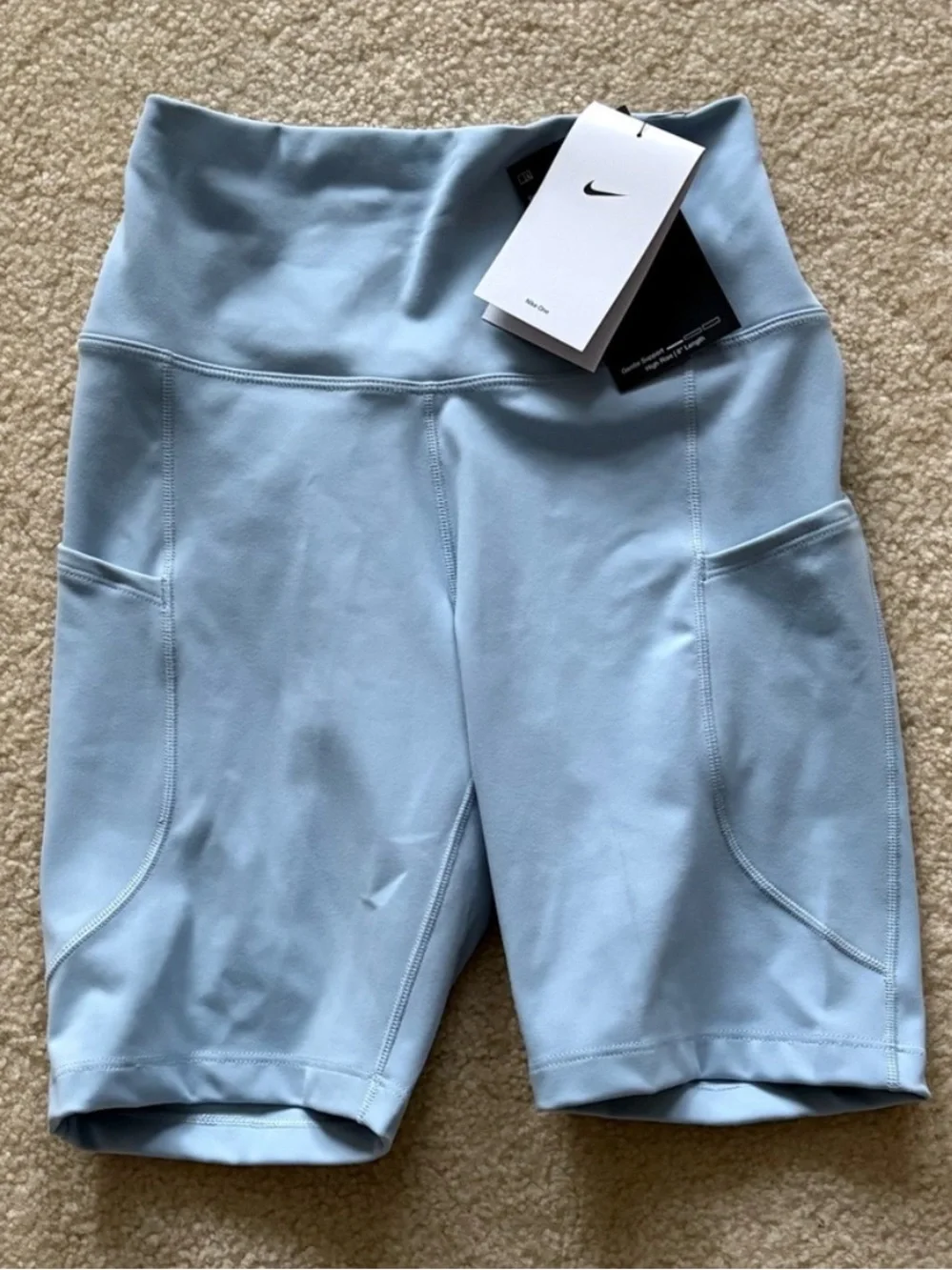 NWT Nike Women's One High-Waisted 8
